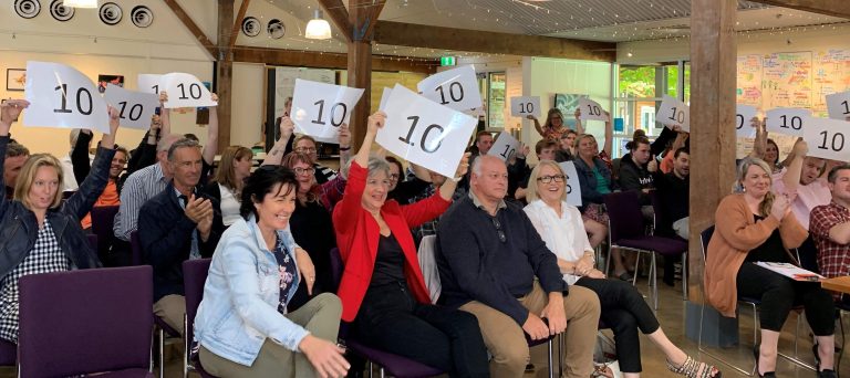 10 x 10 crowd